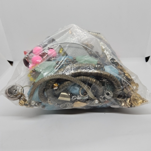 4.3 lb DIY repurpose upcycle crafting jewelry lot DO NOT BUNDLE - Picture 5 of 5